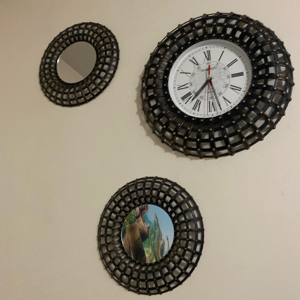 Household Decorations ⚜️🪞 - Picture 5 of 10